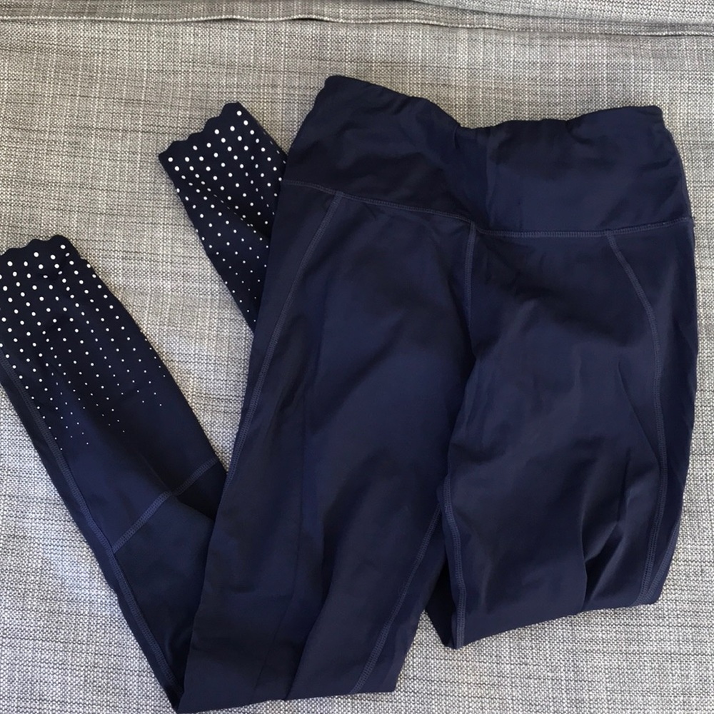 Varley scalloped hem leggings